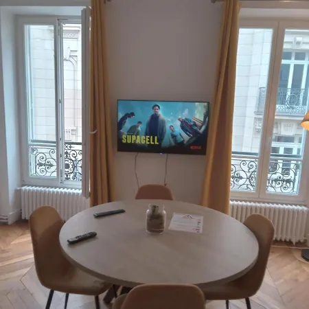 Appartement Mareuil Lumineux Paris